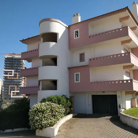 Апартаменти Castelos Da Rocha